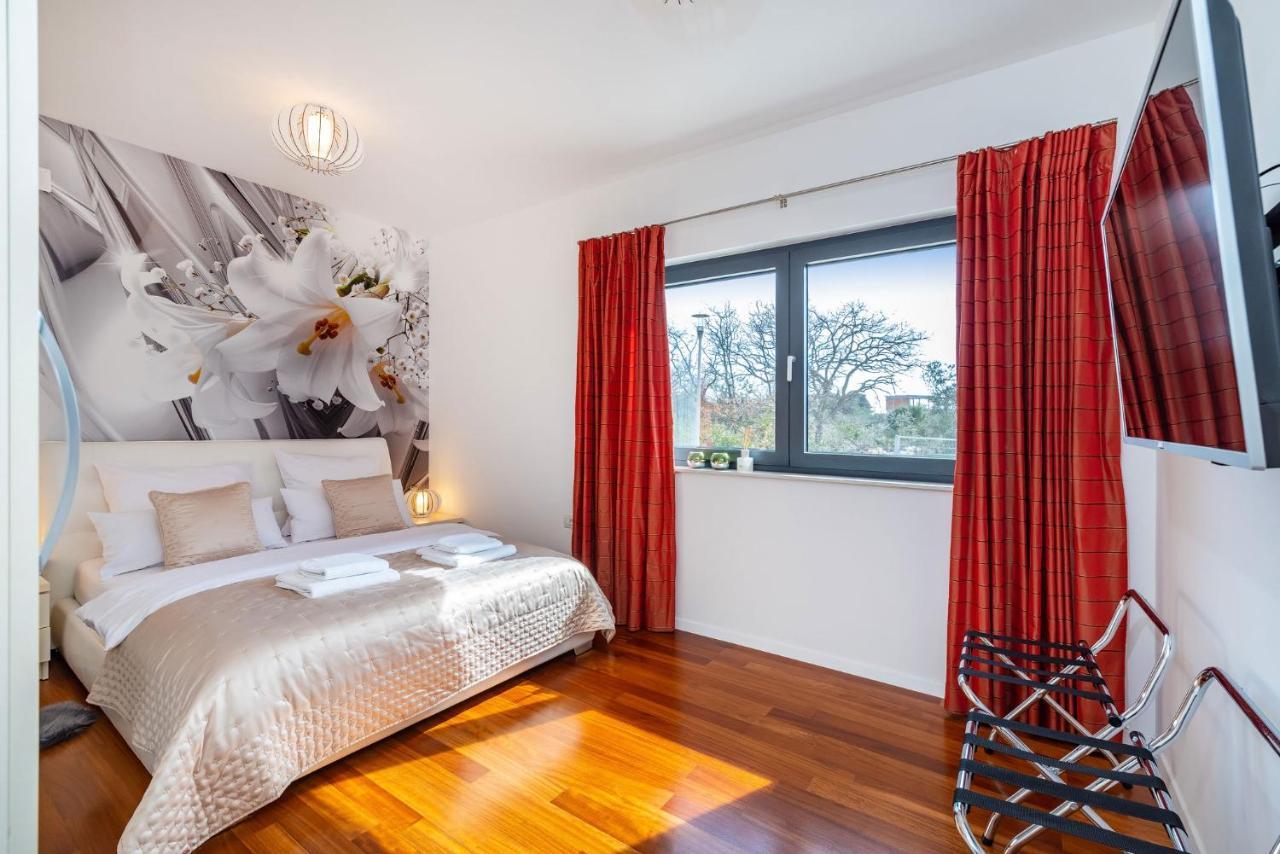 Apartman Darija Sukošan Esterno foto