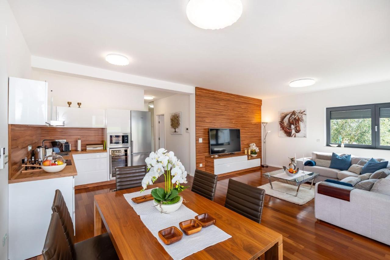 Apartman Darija Sukošan Esterno foto